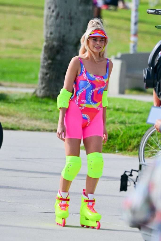 Barbie costume idea rollerblading Barbie