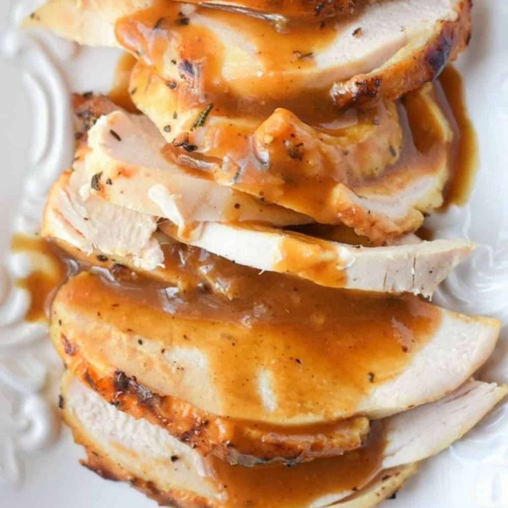 Make ahead turkey gravy. 