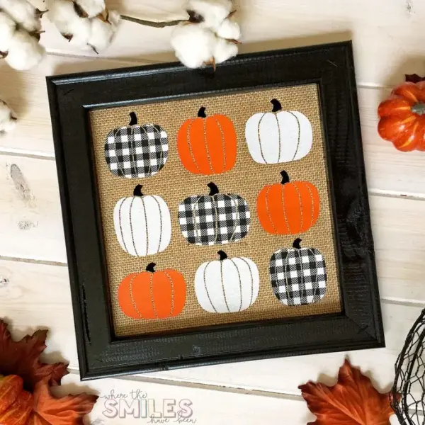CUTE FALL SIGN: PUMPKINS ON BURLAP WITH FOUR KINDS OF HTV!
