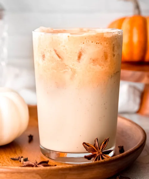 ICED PUMPKIN CREAM CHAI TEA LATTE (STARBUCKS COPYCAT)
