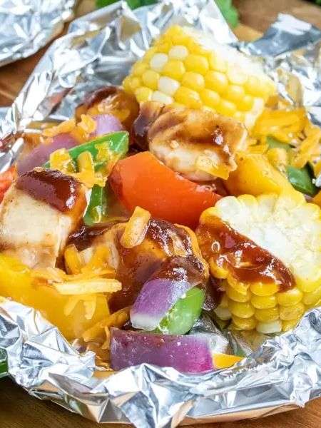 CHEDDAR BBQ CHICKEN FOIL PACKETS
