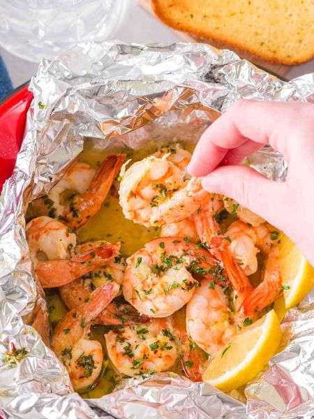 Shrimp Scampi Foil Packs
