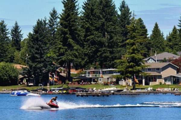 Lake Meridian Park, Washington