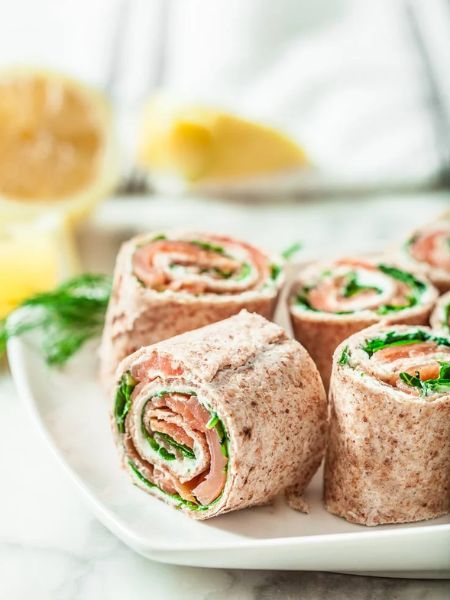 Smoked Salmon Roll-Ups with Creamy Lemon Dill Spread
