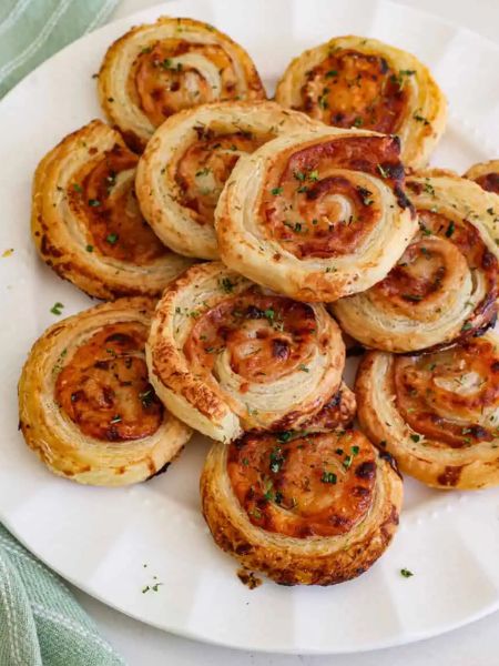 HAM AND CHEESE PINWHEELS
