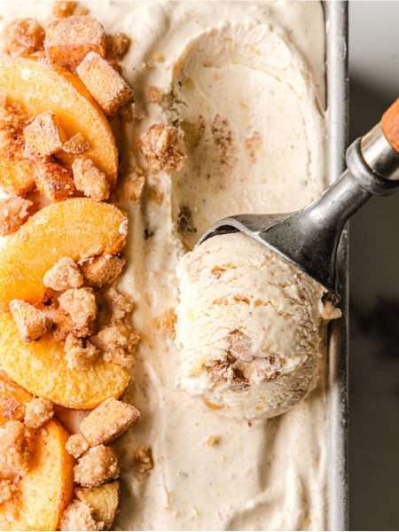 Homemade Peach Cobbler Ice Cream