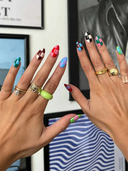 Plaid Patterns autumn nails