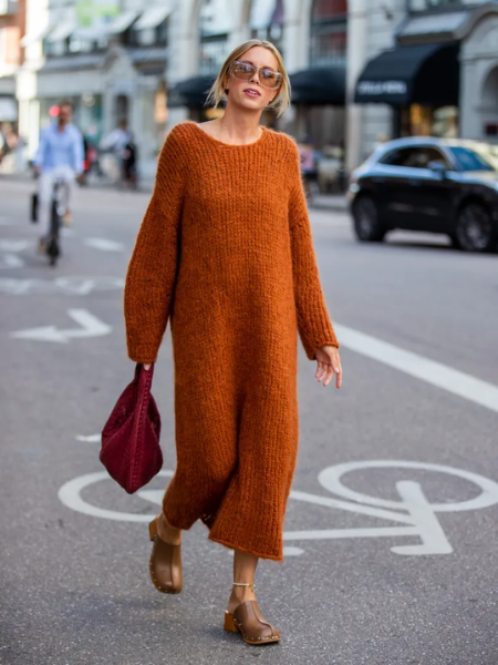 outfits with clogs fall