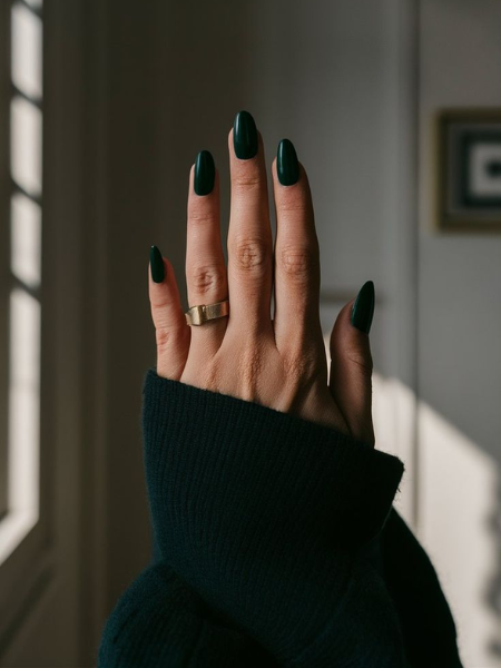 Forest Green autumn nails