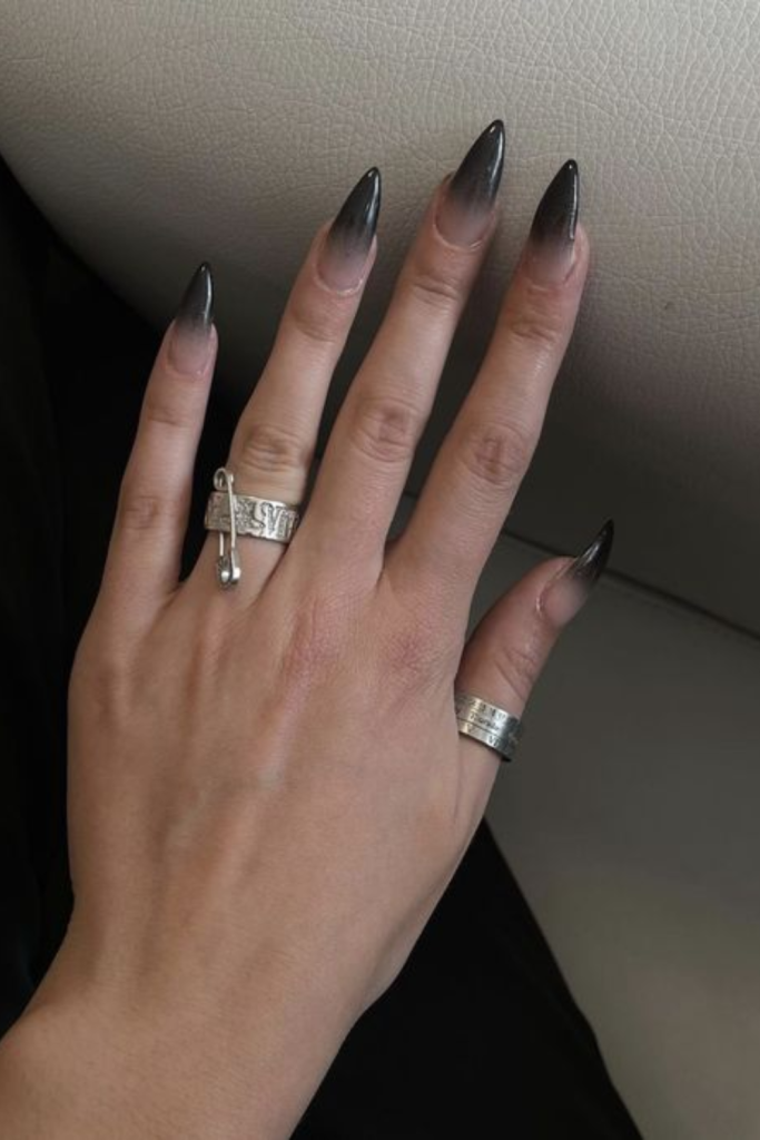 classic black Ombre autumn nails