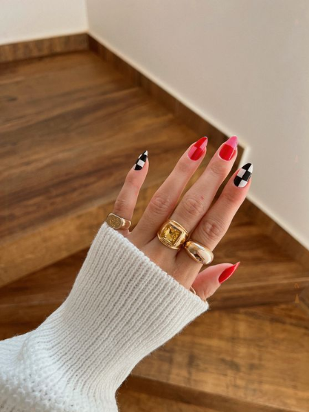 Plaid Patterns dope nails