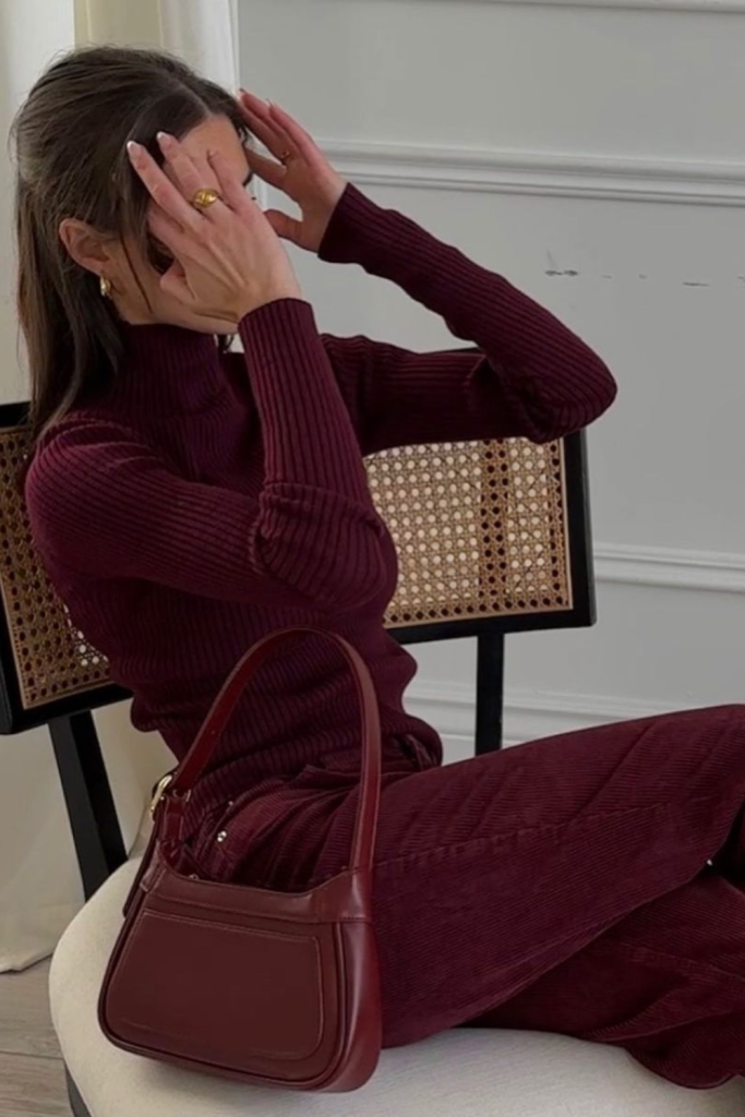 fall outfits with burgundy