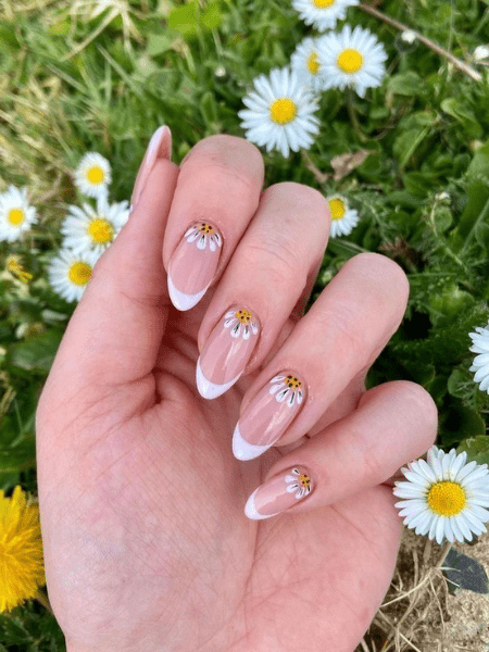 37 Cheerful Spring Nail Designs That'll Make Your Heart Stop