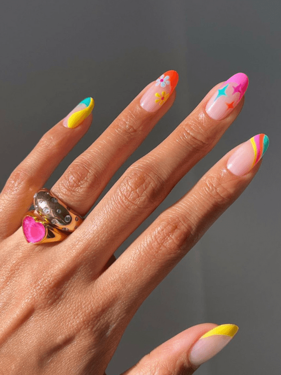 37 Cheerful Spring Nail Designs That'll Make Your Heart Stop