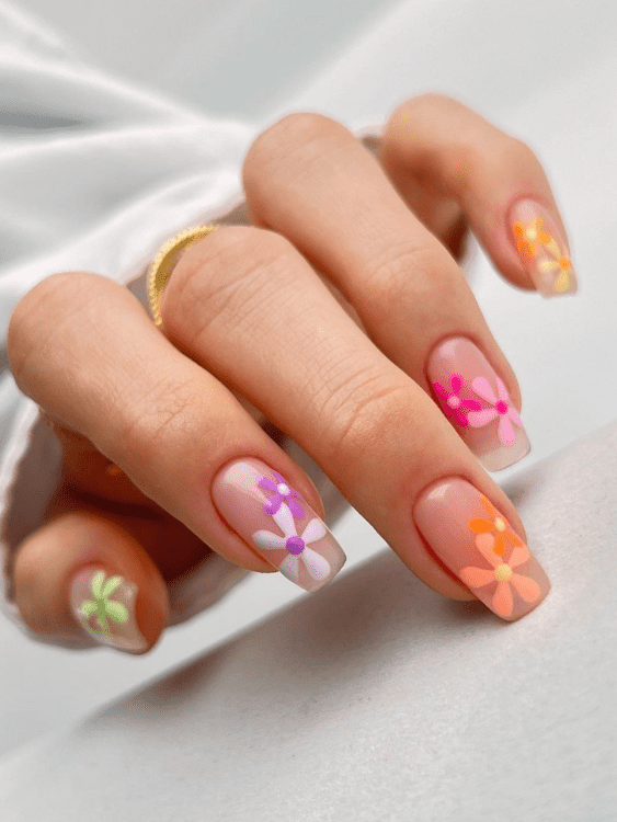 37 Cheerful Spring Nail Designs That'll Make Your Heart Stop