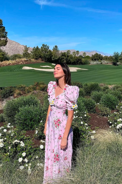 24 Ultra-Cute Easter Outfits That Will Make That Damn Bunny Jealous, LOL