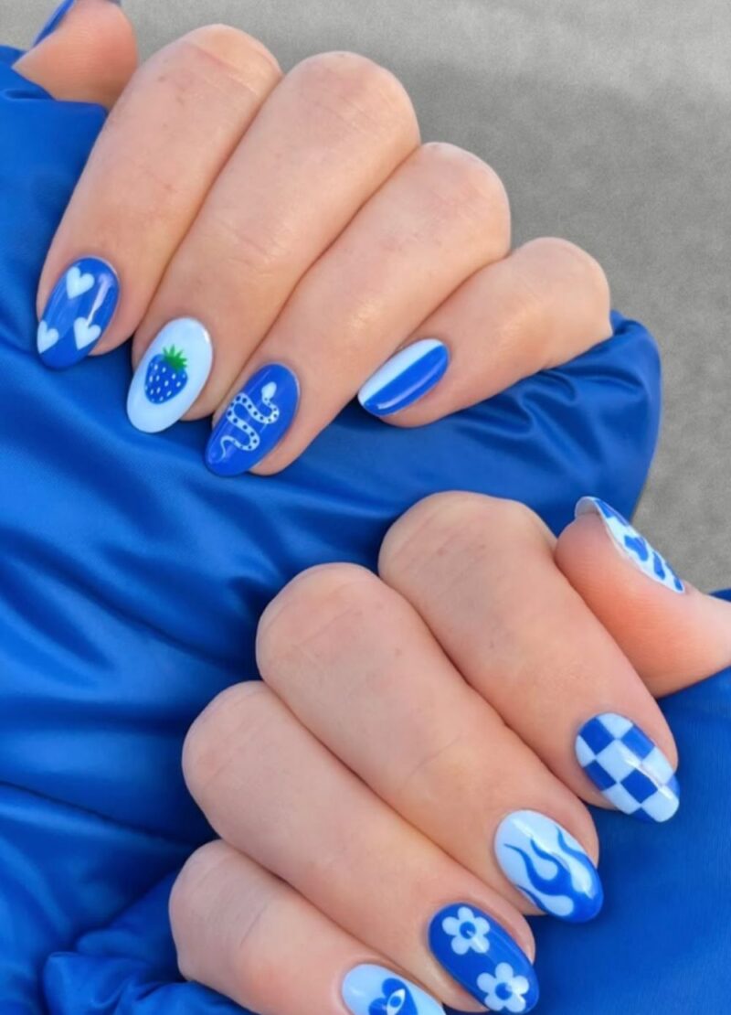 blue summer nails